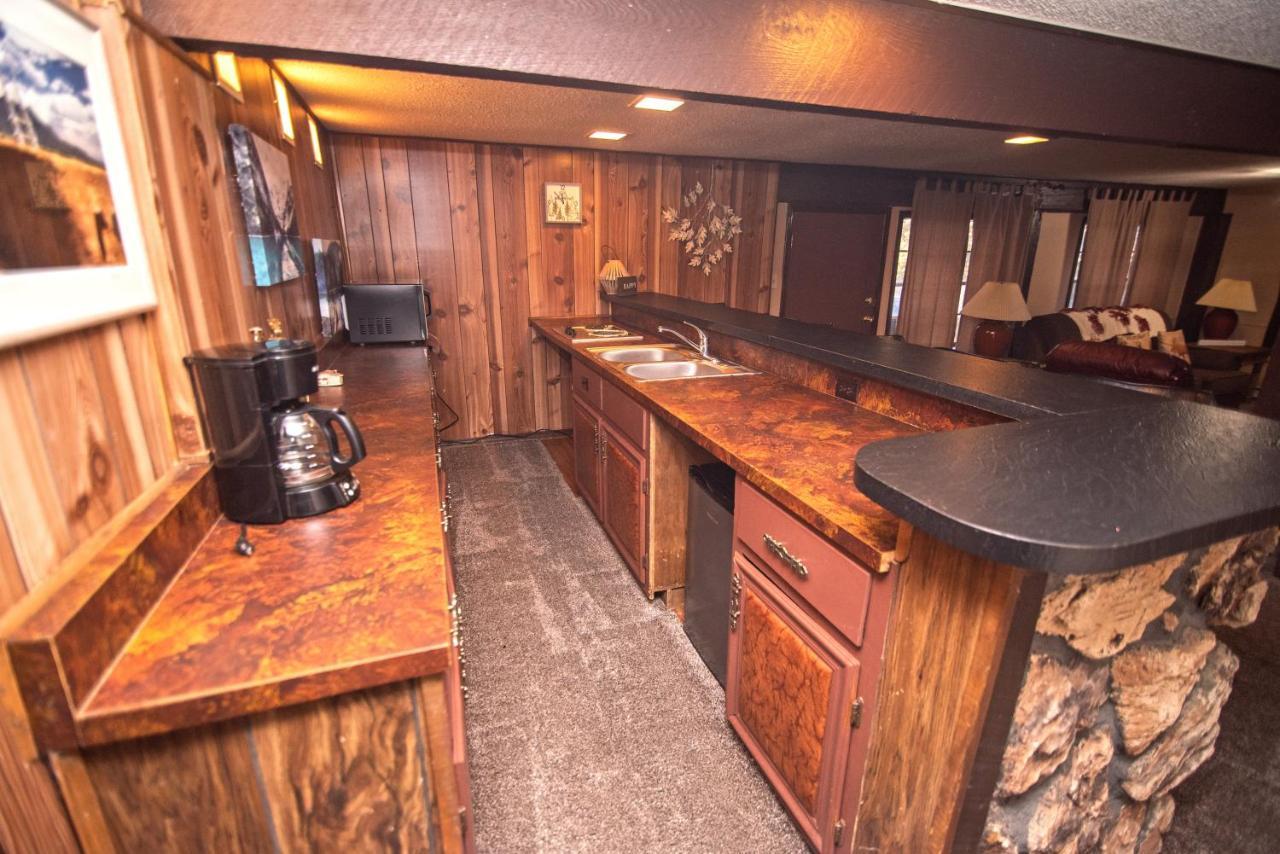 Huge Ruidoso Retreat With Game Room, Pool, 2 Balconies, 2 Kitchens - Sleeps 17! Экстерьер фото