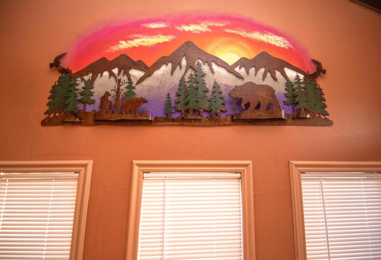 Huge Ruidoso Retreat With Game Room, Pool, 2 Balconies, 2 Kitchens - Sleeps 17! Экстерьер фото